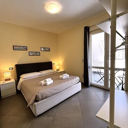 Attico Con Terrazza - Penthouse With Terrace - Palazzo San Matteo Appartement